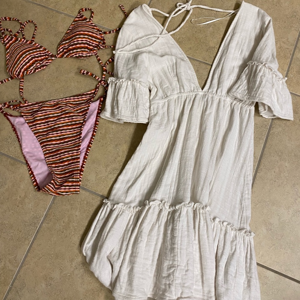 Xhilaration bikini, Billabong dress/ cover up